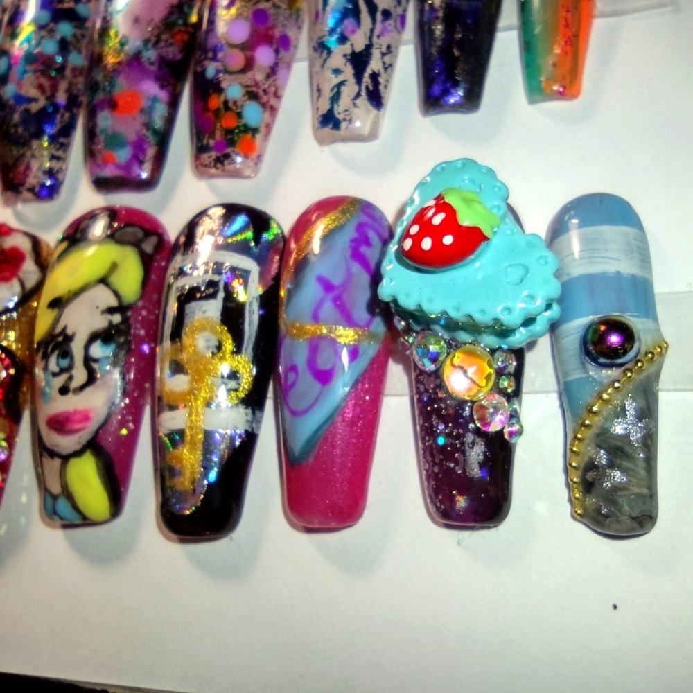 NAIL ARTIST "****THIS POST IS TO INFORM NOT SELL
